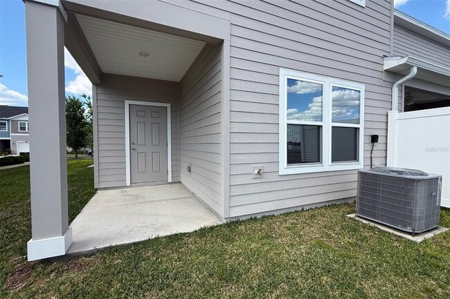 Building Photo - 4939 SW 81st Lp