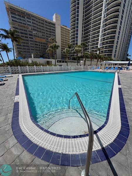 Building Photo - 4250 Galt Ocean Dr