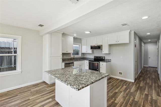 Building Photo - 4701 Calmont Ave