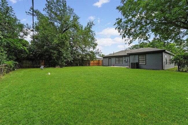 Building Photo - 4225 Citadel Ln