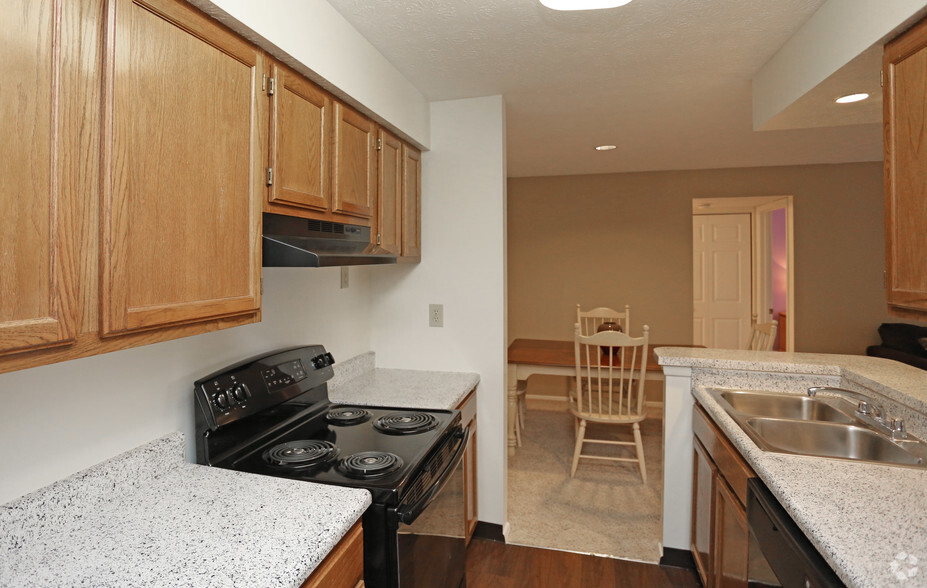 Oaks at Woodridge - 3800 Woodridge Blvd Fairfield OH 45014 | Apartment ...