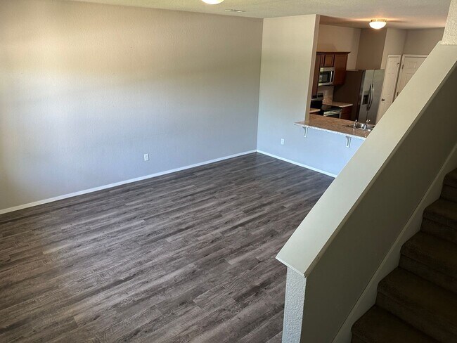 Building Photo - Available Now!  Spacious 5-Bed, 3.5-Bath Corner-Lot Home in West Fayetteville