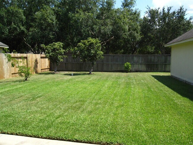 Building Photo - 17315 Marigold Dr