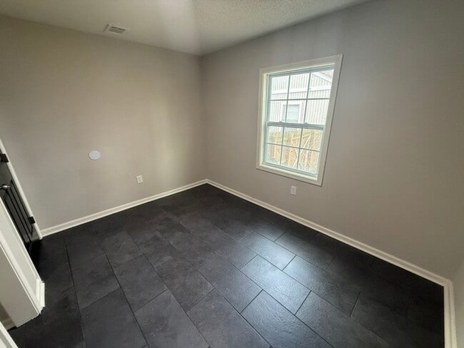 Building Photo - 2626 Whitman Ave