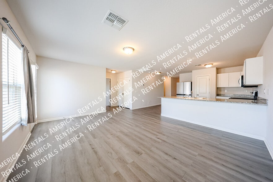 Building Photo - 118 W Impala Dr