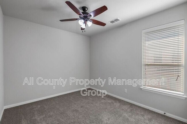 Building Photo - 15105 Stargazer Dr