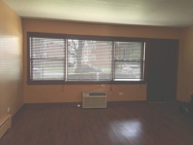 Building Photo - 1001 N Harlem Ave
