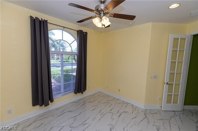 Building Photo - 8789 Paseo De Valencia St