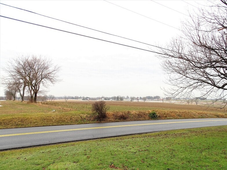 Building Photo - 2228 Junction Rd