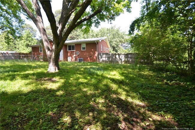 Building Photo - 5131 Lundy Dr
