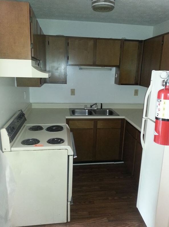 Kitchen - Magnolia Pines Apartments