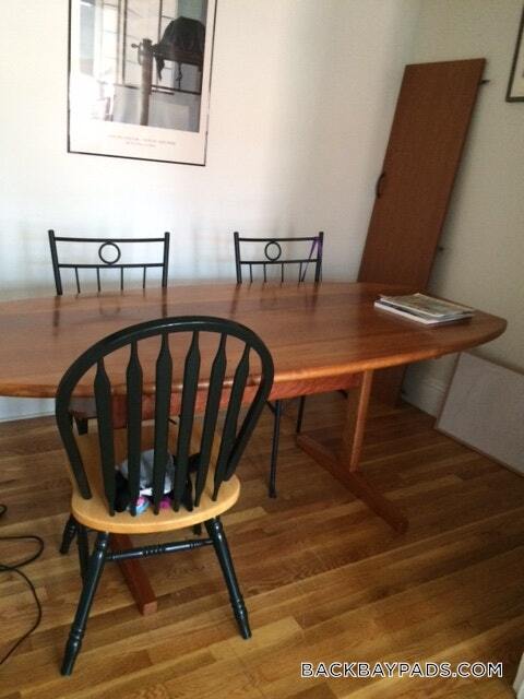 Building Photo - 49 St Germain St