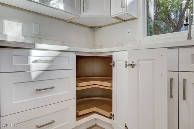 Building Photo - 10807 Cather Ave