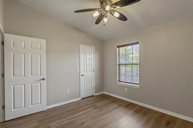 Building Photo - 8015 Ederville Cir