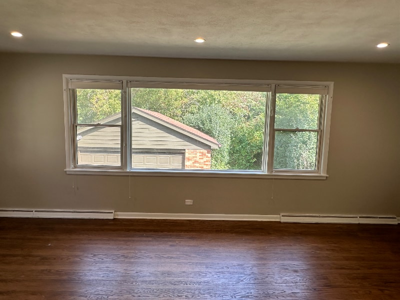 Building Photo - 953 Burton Ave