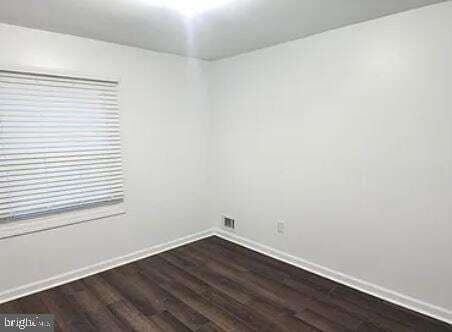 Building Photo - 7895 Pavilion Dr
