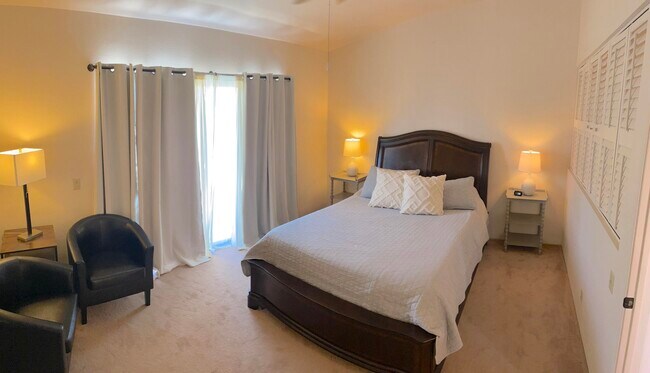 Building Photo - 494 East Cll Begonia-