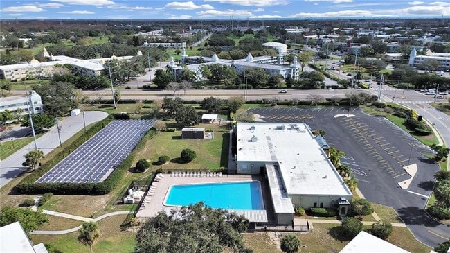 Building Photo - 2320 Brisbane St