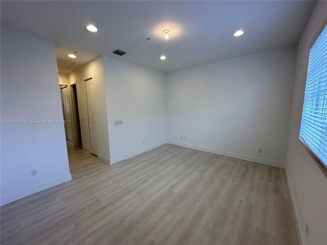 Building Photo - 2579 SW 81st Terrace