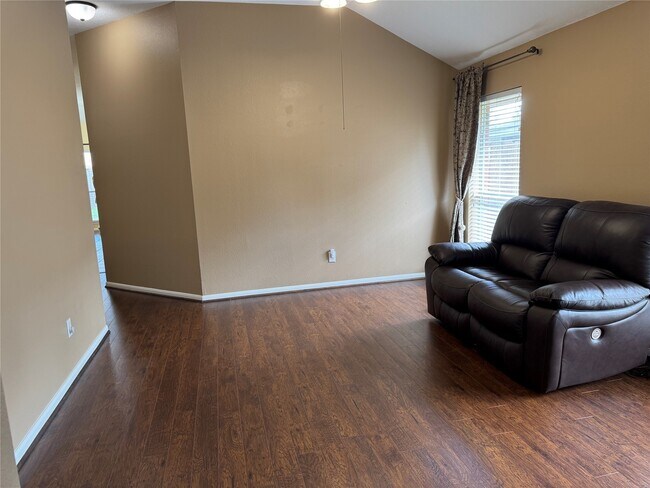 Building Photo - 2403 Longleaf Pines Ln