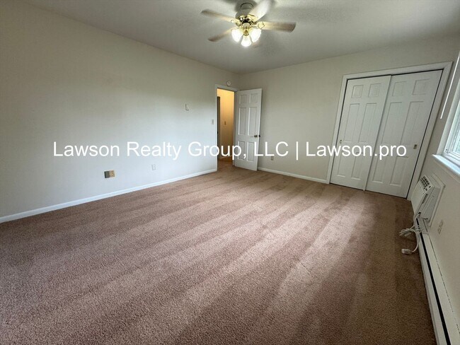 Building Photo - Welton 740-742