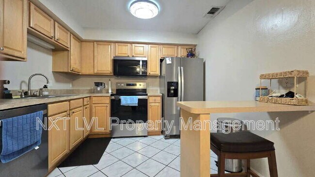 Building Photo - 6146 Principia Dr