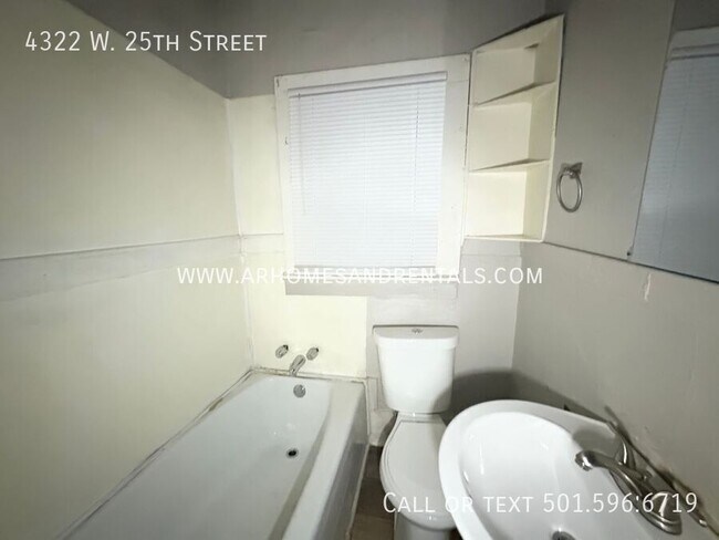 Building Photo - 4322 W 25th St