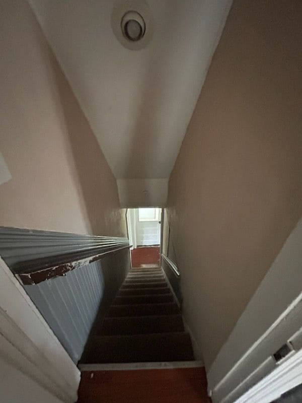 Building Photo - 1806 E Main St