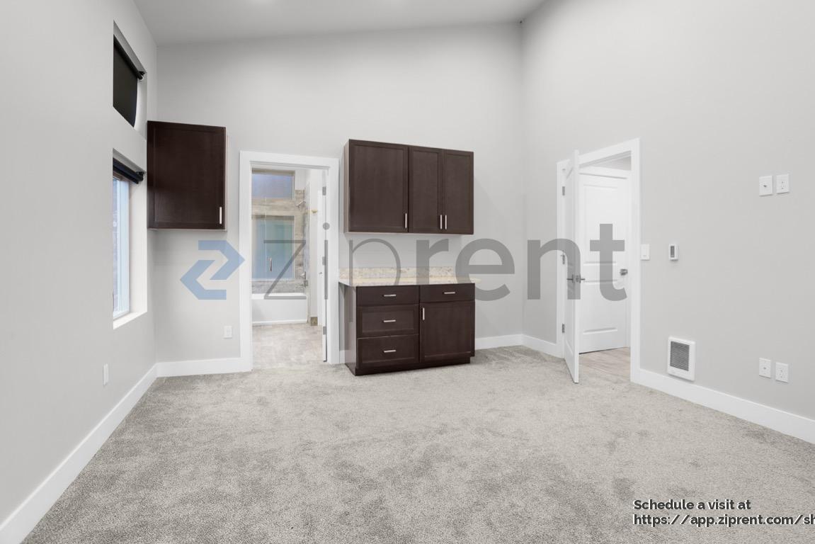 Building Photo - 17530 83rd Pl NE