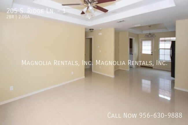 Building Photo - 205 S Ridge Ln