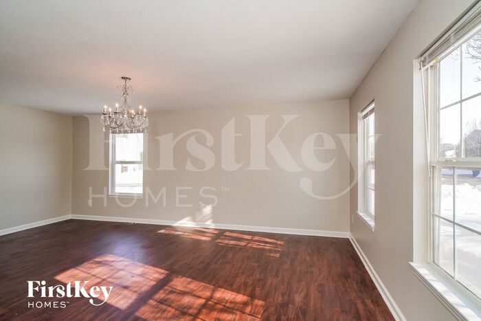 Building Photo - 12410 Deerview Dr