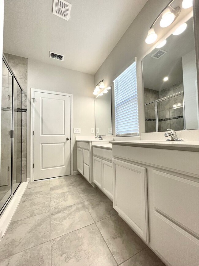 Building Photo - Move In June 16th! Brand New Construction ...