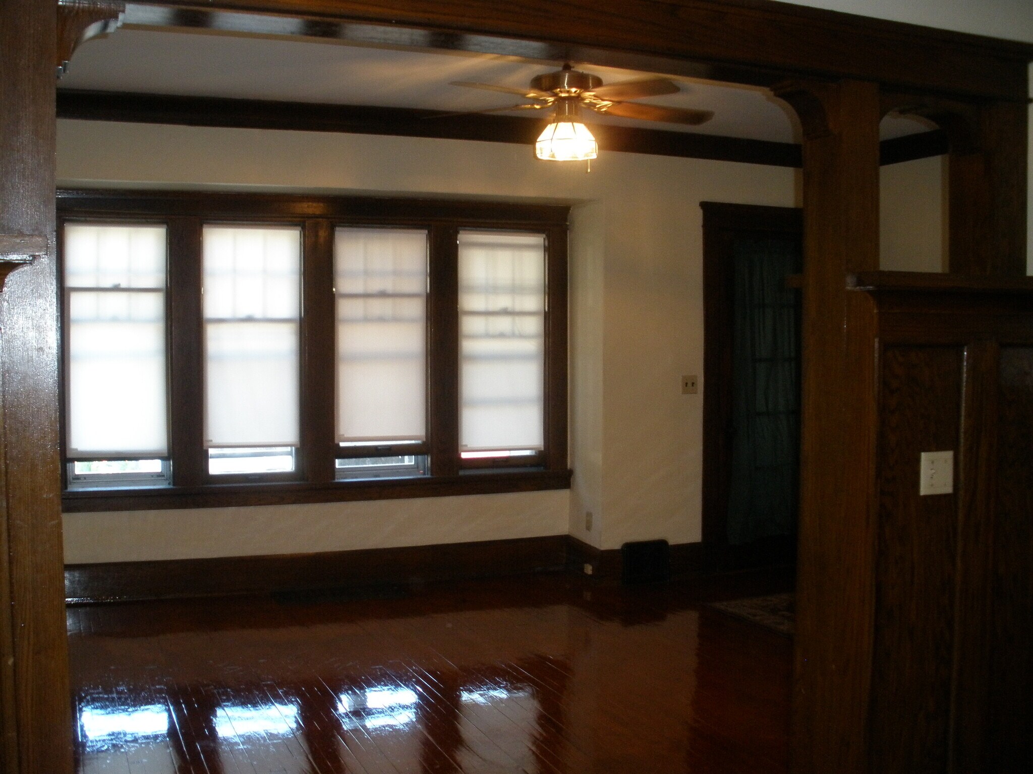 Building Photo - 3372 N Oakland Ave