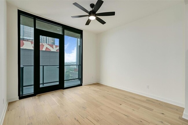 Building Photo - 84 East Ave