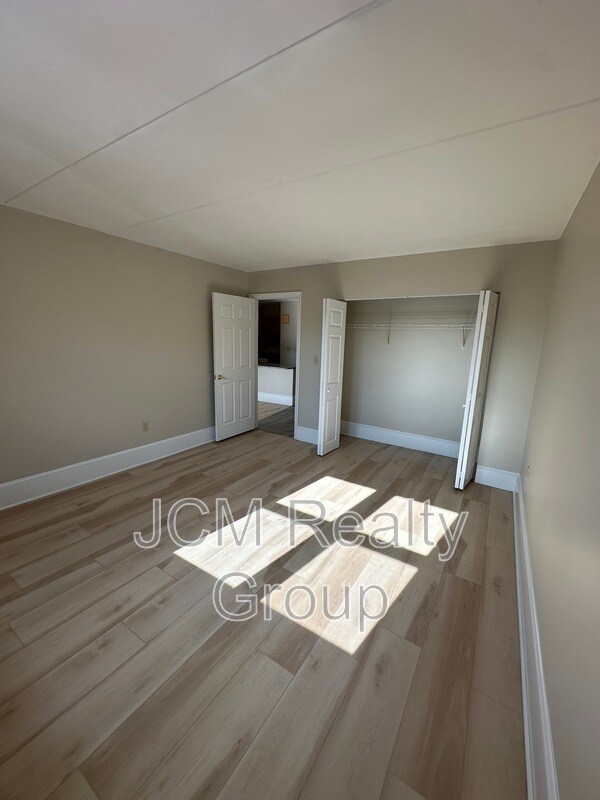 Building Photo - 80 Sagamore St