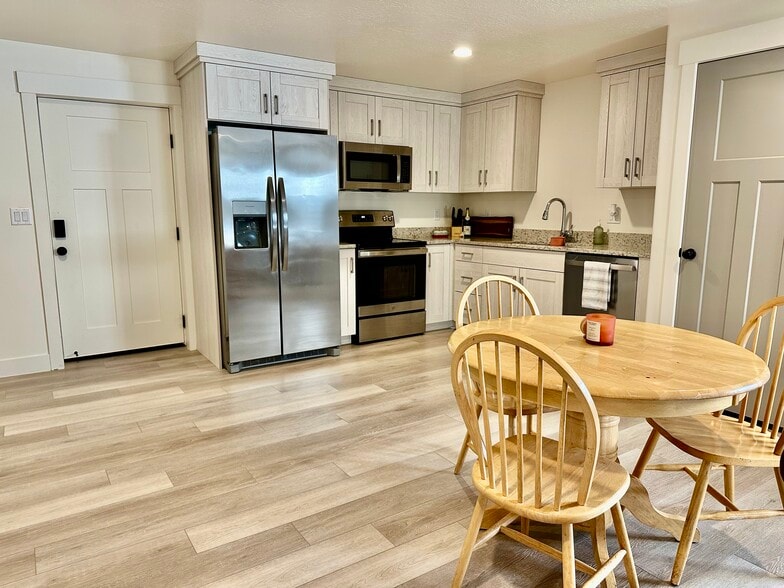 Building Photo - 4349 Half Mile Rd