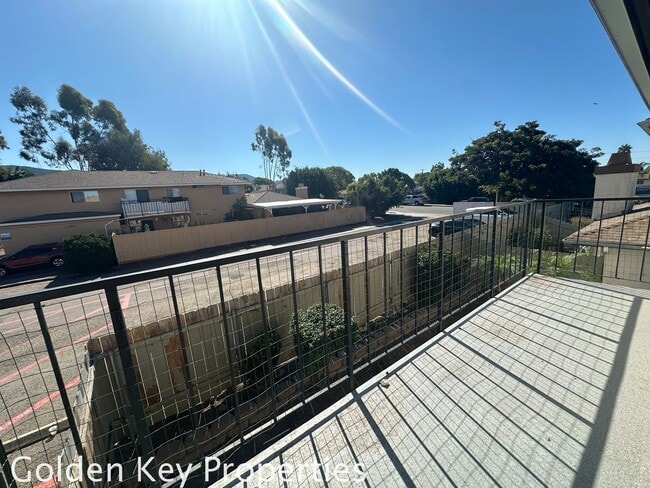 Building Photo - Move-in ready 2-Bedroom / 2-Bathroom apart...