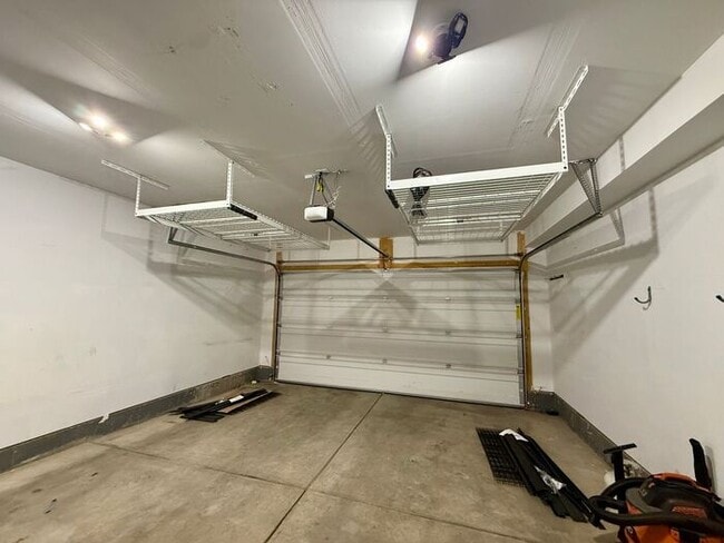 Building Photo - Beautiful 3 bed/ 2.5 bath Townhome in Berthoud