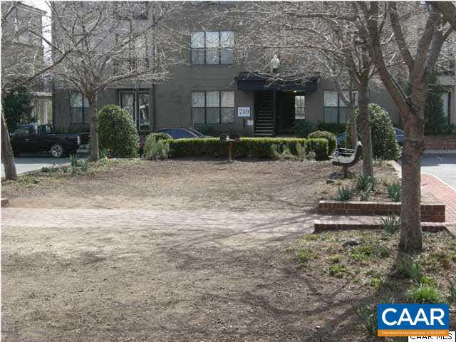 Building Photo - 755 Walker Square