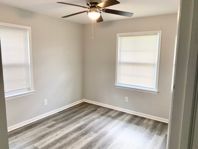 Building Photo - Charming 4BR/2BA Brick Home