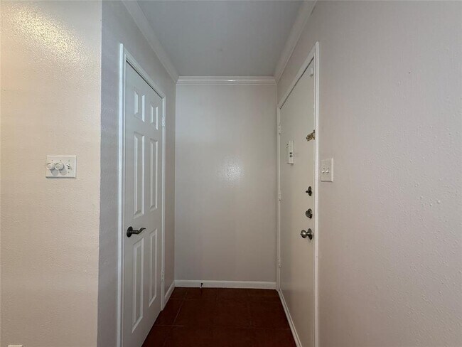 Building Photo - 2250 Bering Dr