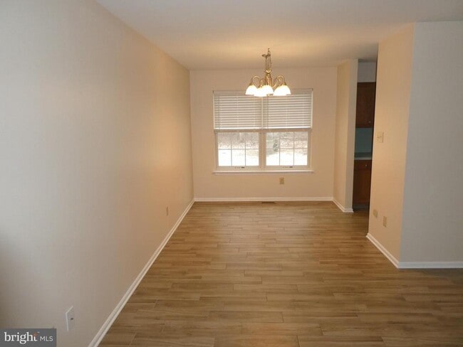 Building Photo - 13 Birch Ave