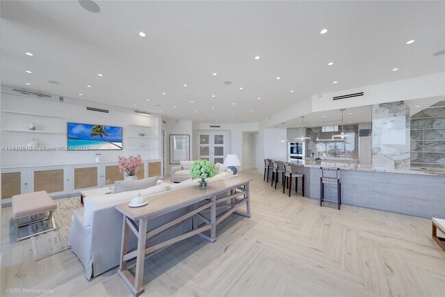 Building Photo - 10225 Collins Ave