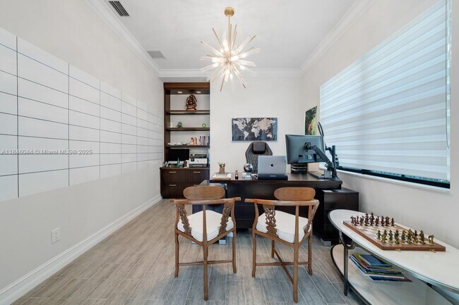 Building Photo - 8545 Watercrest Cir E