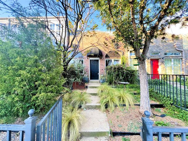 Primary Photo - 1813 S Ervay St