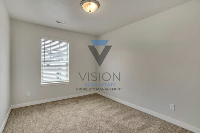 Building Photo - 4093 W Harmony Dr