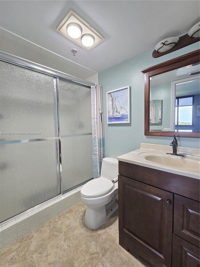 Building Photo - 2300 NE 33rd Ave