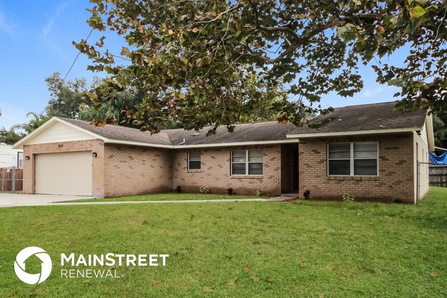 Primary Photo - 1655 Louis Dr