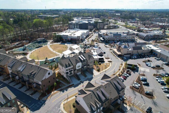 Building Photo - 5051 Pinckney Ln
