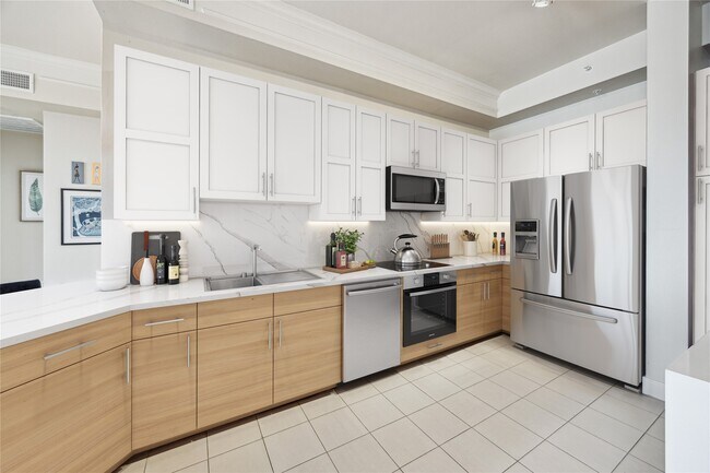Building Photo - 3333 Allen Pkwy